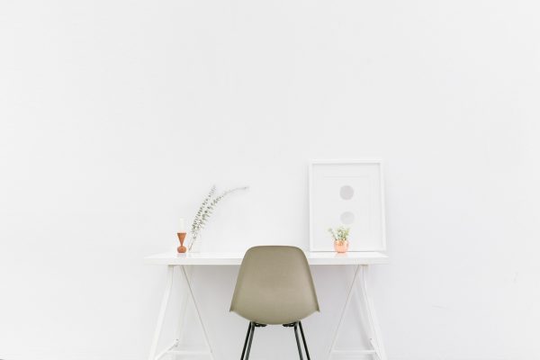 Desk 1081708 1280